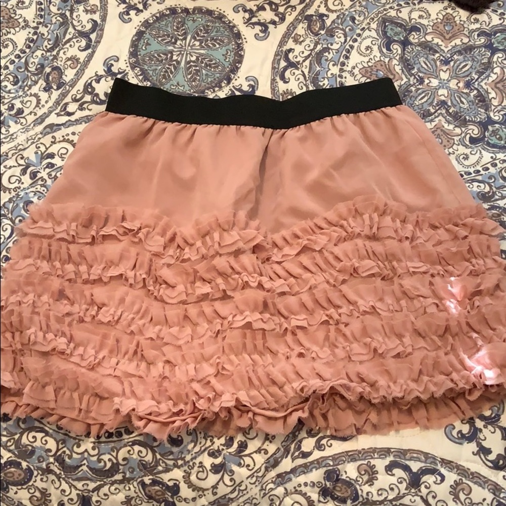 Ruffle skirt